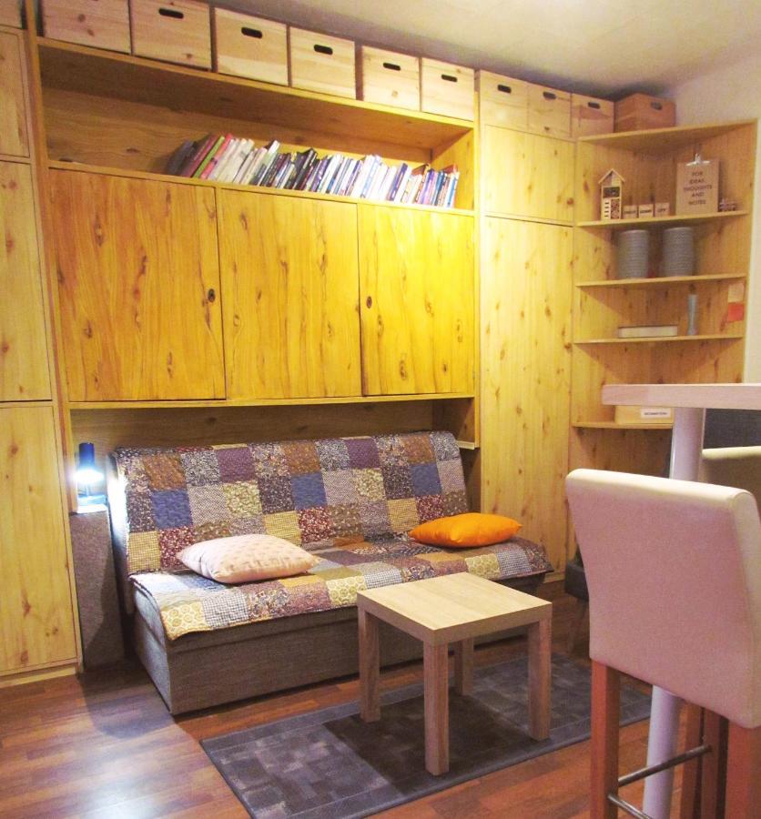 Center Studio Apartment Póla Kültér fotó