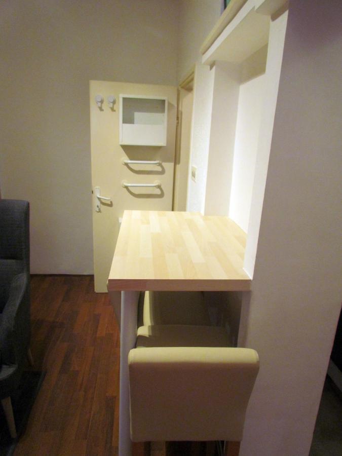 Center Studio Apartment Póla Kültér fotó