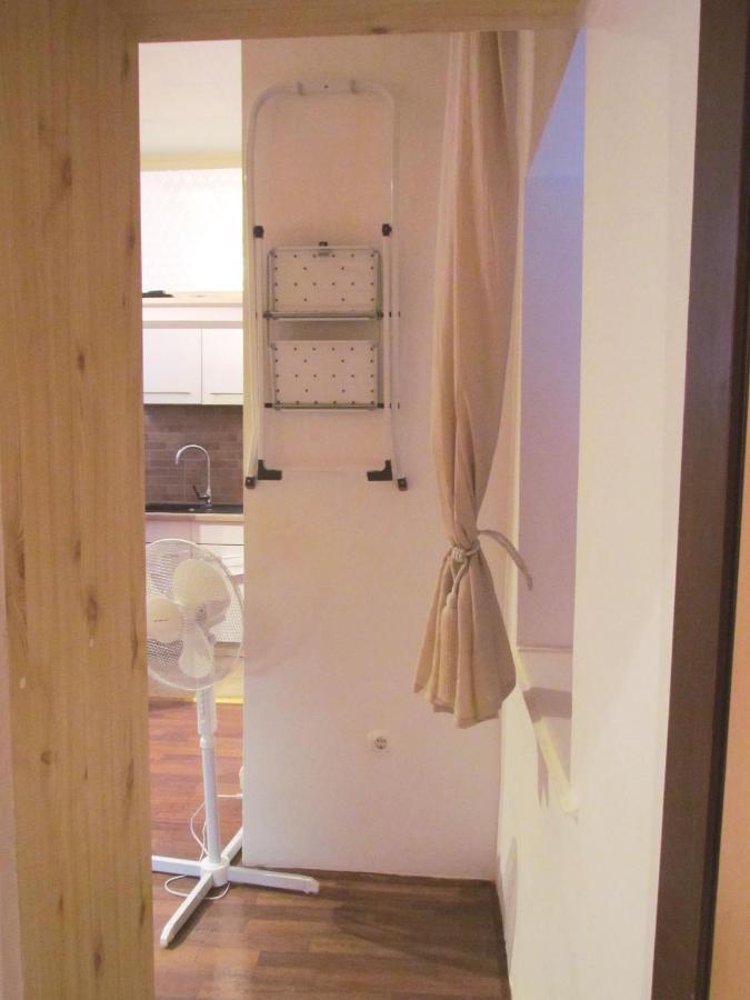 Center Studio Apartment Póla Kültér fotó