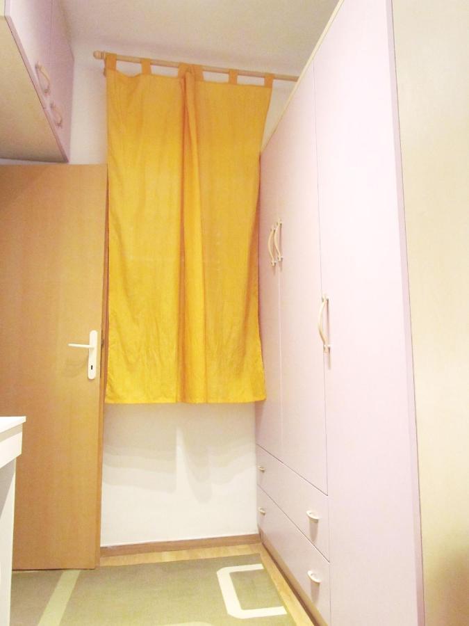 Center Studio Apartment Póla Kültér fotó